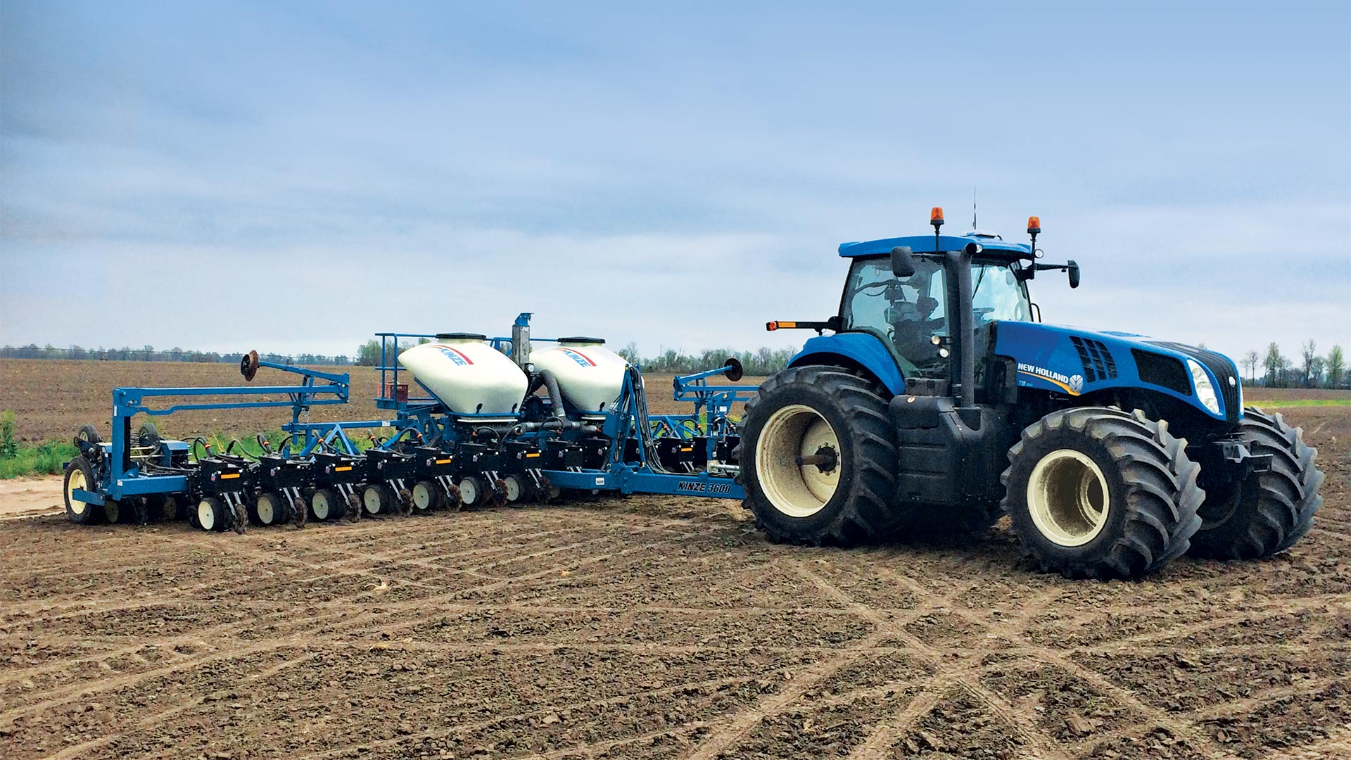 Goodyear LSW Super Singles vs. Standard Dual Tires on New Holland T8 Tractors