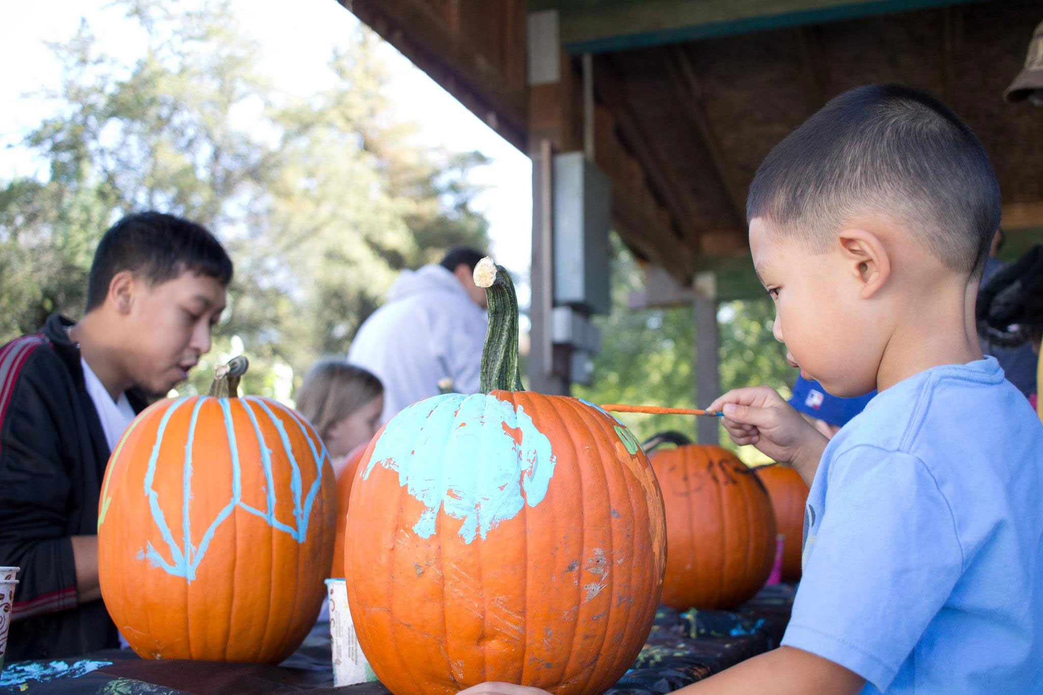 R2AC pumpkin painting